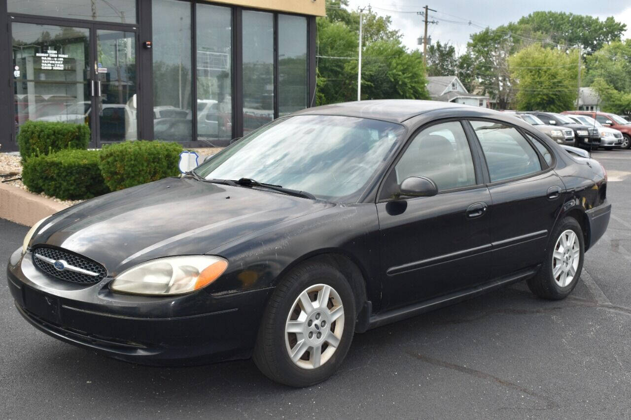 Black 2006 Ford Taurus SE SE 4dr Sedan 1