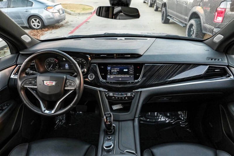 2025 Cadillac XT6 Premium Luxury