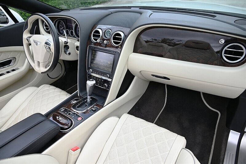 2017 Bentley Continental 27