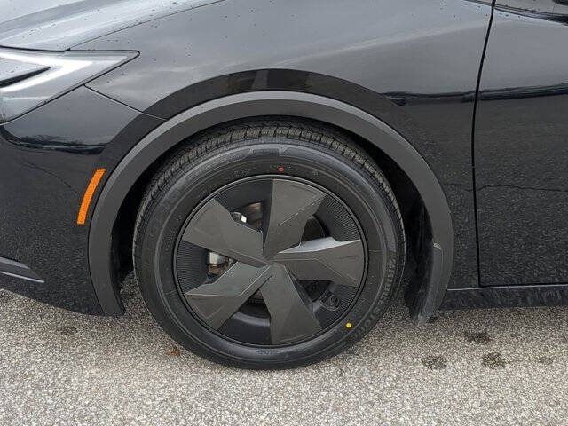 2023 Toyota Prius LE