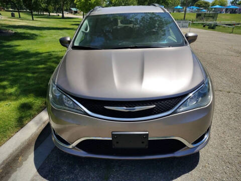 2017 Chrysler Pacifica