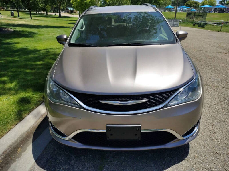 2017 Chrysler Pacifica