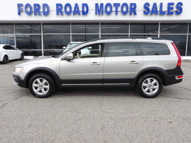 2012 Volvo XC70 for sale at Ford Road Motor Sales in Dearborn MI
