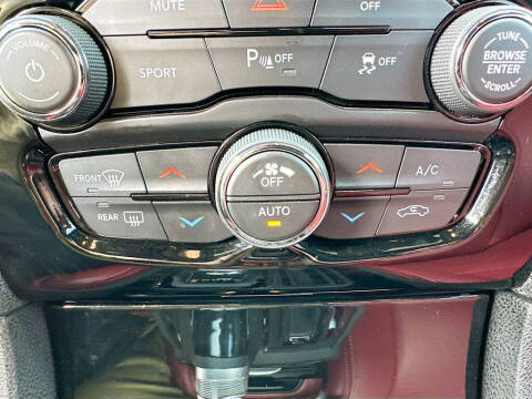 2021 Chrysler 300 S V8