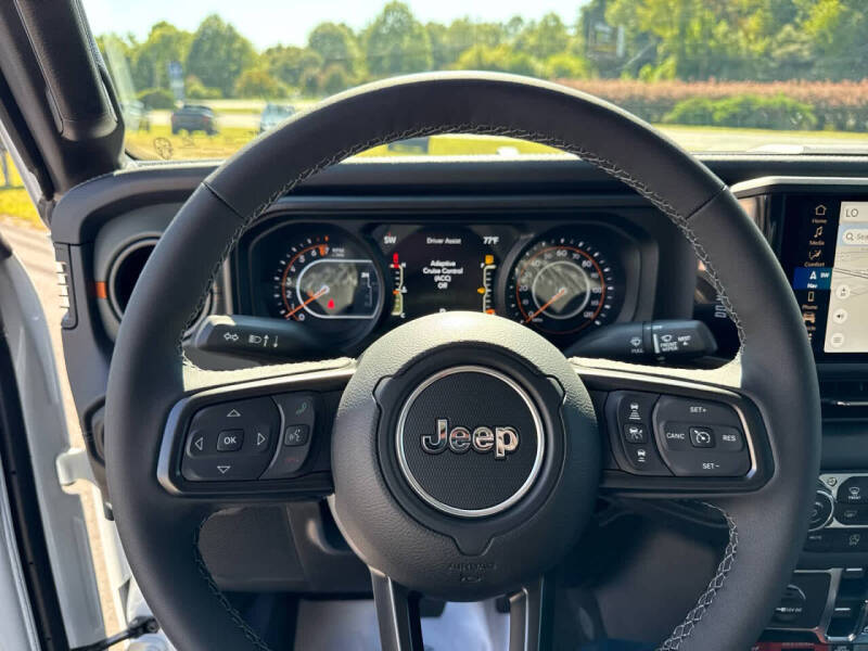 2025 Jeep Gladiator Mojave X