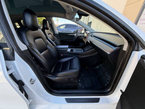 2023 Tesla Model Y Long Range