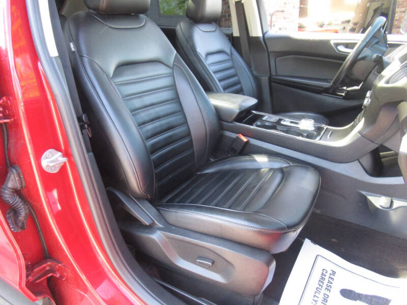 2020 Ford Edge