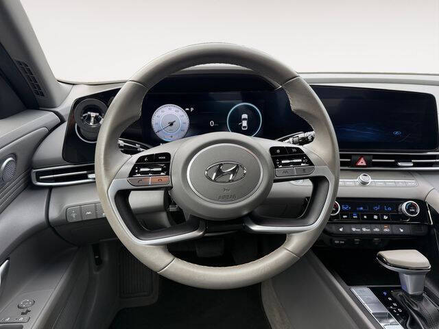 2023 Hyundai Elantra