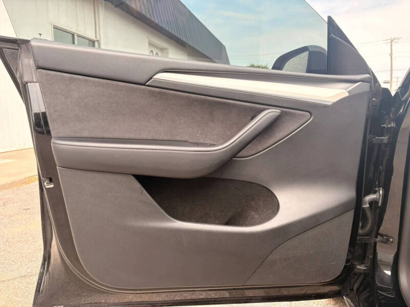 2023 Tesla Model Y Performance