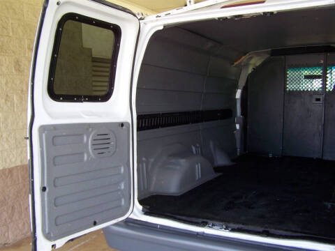 2005 Ford E-Series E-350 SD