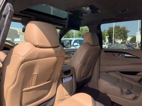 2020 Cadillac Escalade Platinum