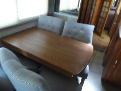 2003 Freightliner XC Chassis