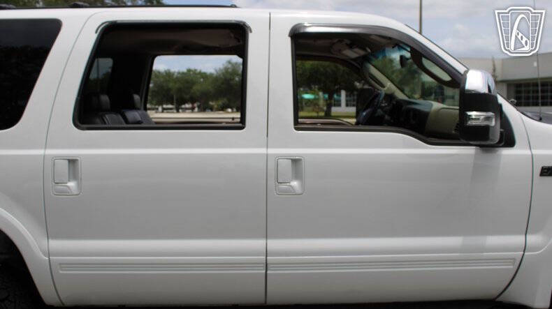 2005 Ford Excursion Eddie Bauer
