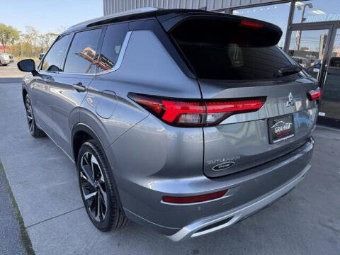 2023 Mitsubishi Outlander PHEV SEL