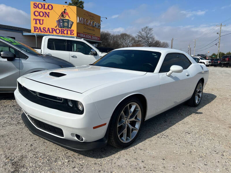 2022 Dodge Challenger GT's photo