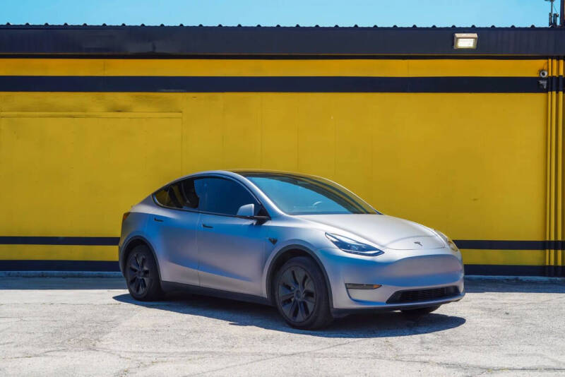 2024 Tesla Model Y Long Range