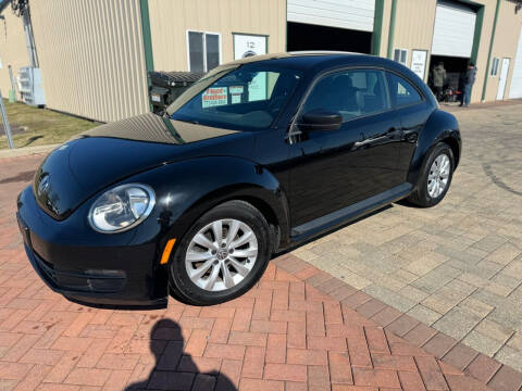 2015 Volkswagen Beetle for sale at Titan Motors LLC in Plainfield IL