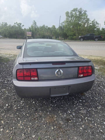 2007 Ford Mustang V6 Deluxe