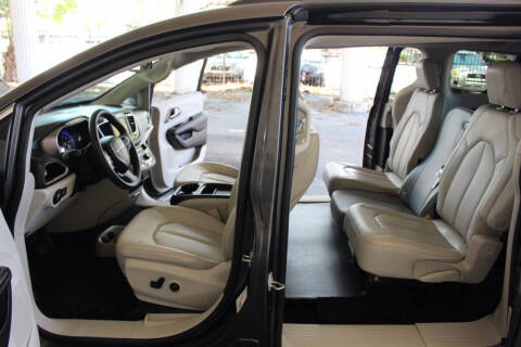 2021 Chrysler Voyager LXi