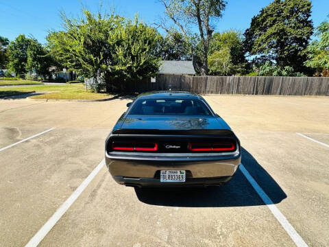 2015 Dodge Challenger SXT