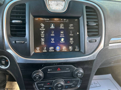 2016 Chrysler 300 Limited Anniversary