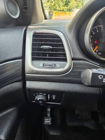 2021 Jeep Grand Cherokee Laredo E