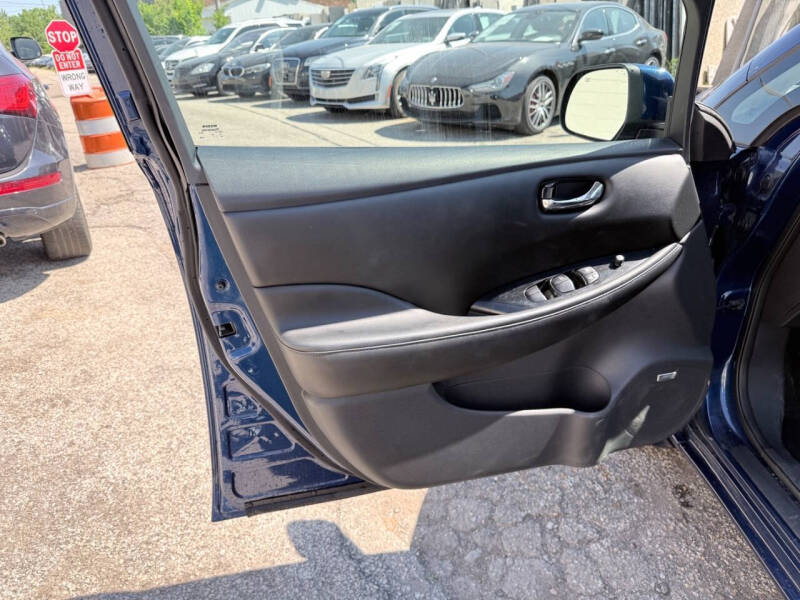 2016 Nissan LEAF SL