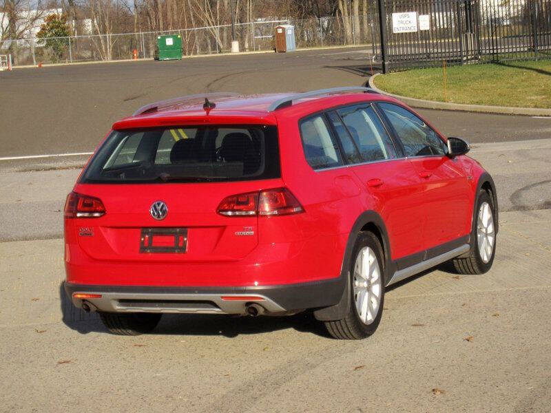 2017 Volkswagen Golf Alltrack