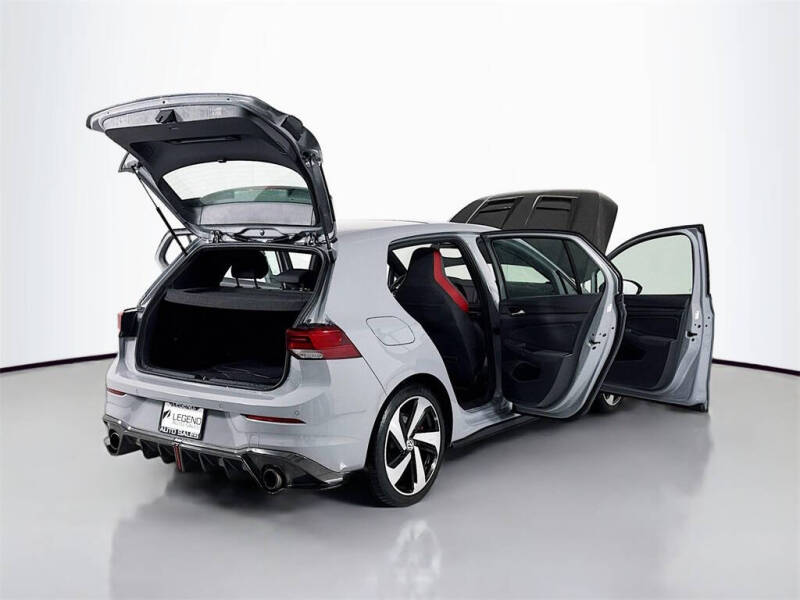 2022 Volkswagen Golf GTI SE