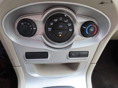 2014 Ford Fiesta SE