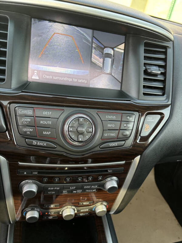 2016 Nissan Pathfinder Platinum