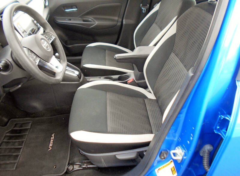 2020 Nissan Versa SV