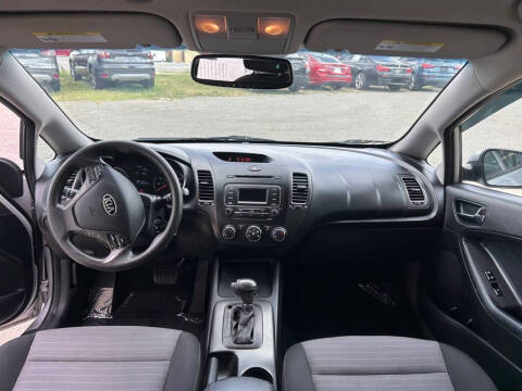 2016 Kia Forte5 LX