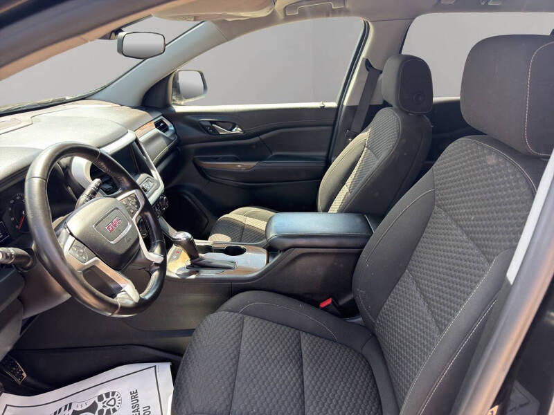 2019 GMC Acadia SLE-1