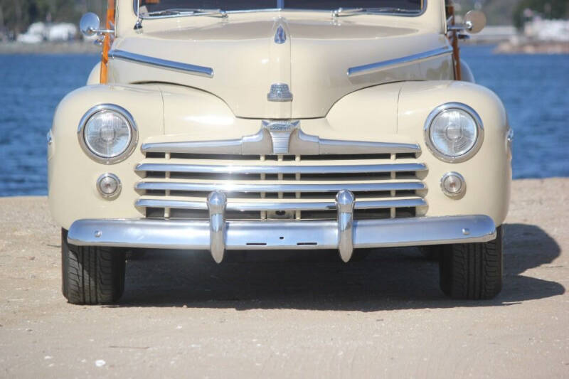1948 Ford Super Deluxe