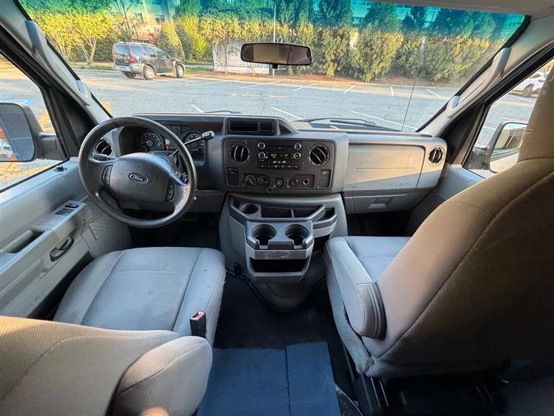 2009 Ford E-Series E-250