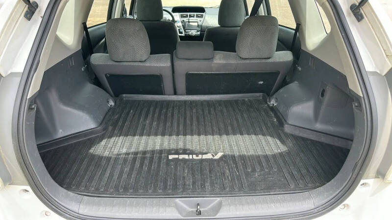 2012 Toyota Prius v