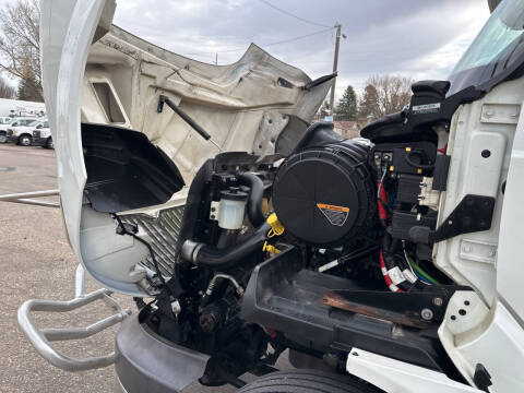 2021 International RH613