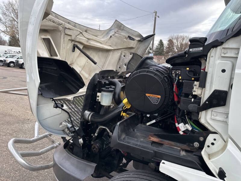 2021 International RH613