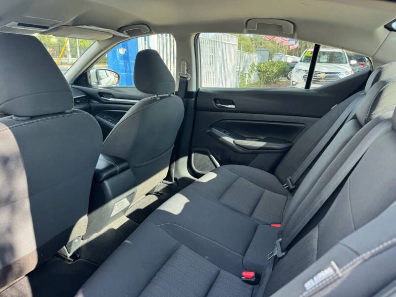 2022 Nissan Altima 2.5 SV