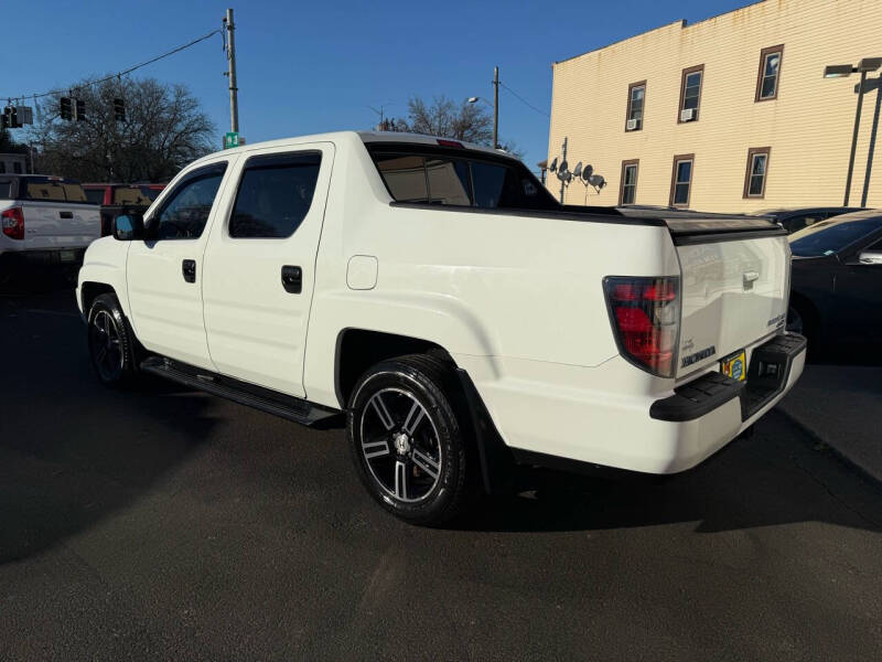 2014 Honda Ridgeline Sport photo 7