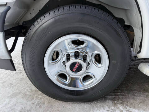 2023 GMC Savana 2500