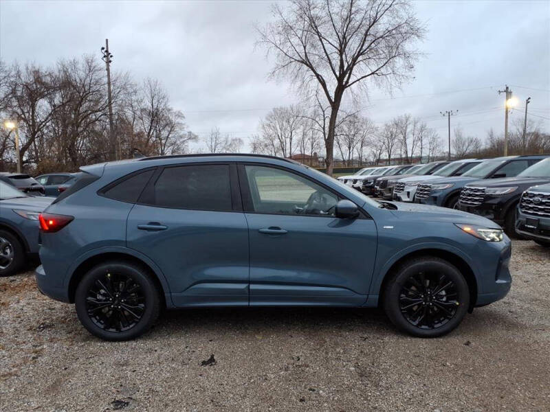 2026 Ford Escape Hybrid ST-Line Elite