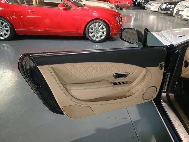 2016 Bentley Continental 19