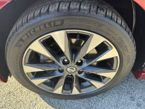 2017 Nissan Sentra SR TURBO