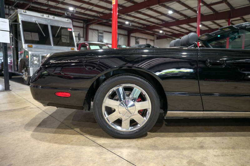 2002 Ford Thunderbird Deluxe