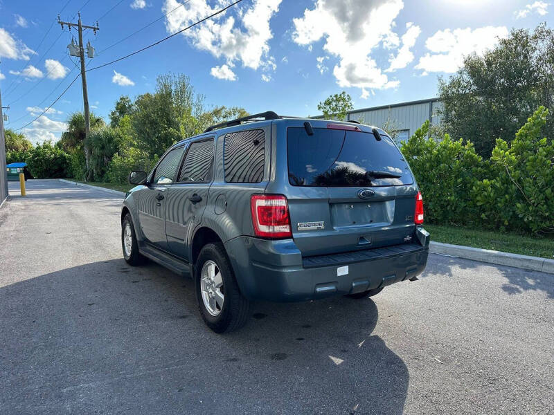 2011 Ford Escape XLT