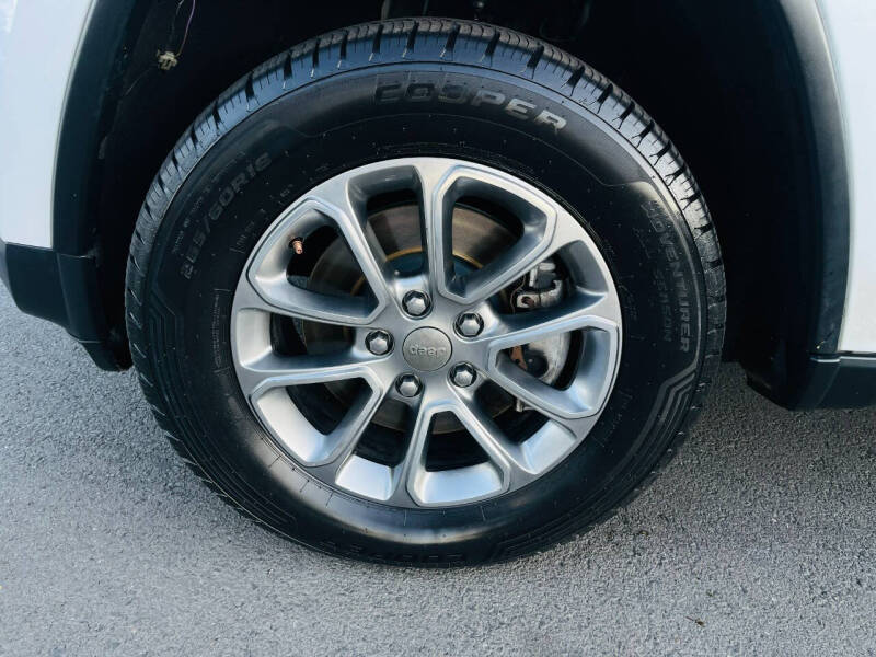 2015 Jeep Grand Cherokee Limited photo 69