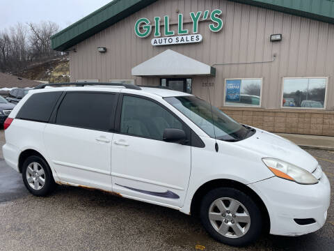 2007 Toyota Sienna for sale at Gilly's Auto Sales in Rochester MN
