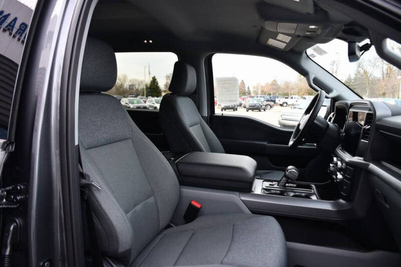 2025 Ford F-150 Lightning XLT